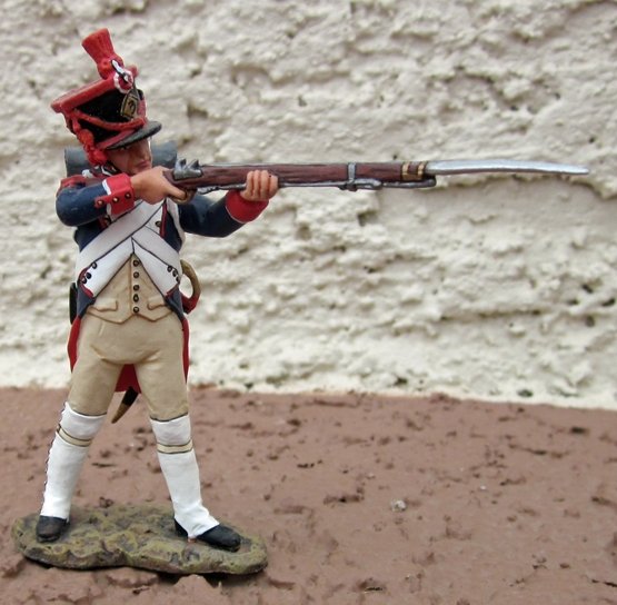  King & Country, Age of Napoleon, NA110 French Soldier Firing — image 2