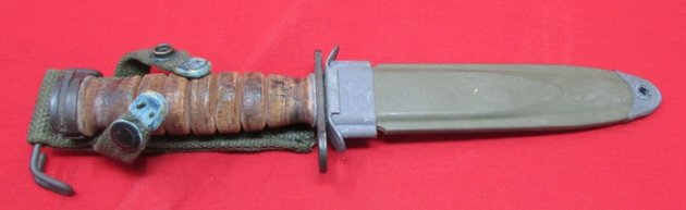  US Korean War, USM4 Carbine Bayonet,  Camillus Mfg, Very Clean — image 2