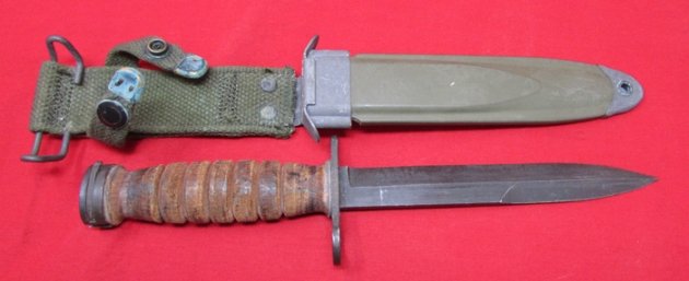  US Korean War, USM4 Carbine Bayonet,  Camillus Mfg, Very Clean — image 4