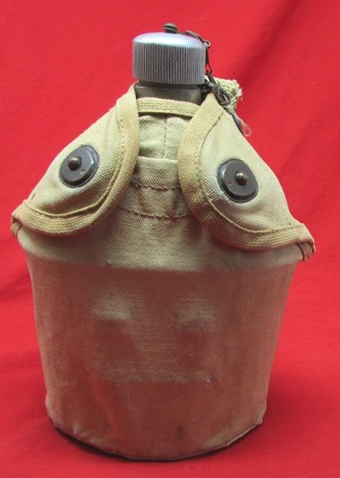  US WWII USMC Canteen Set, 1st Style Cover, Complete, Named — image 2