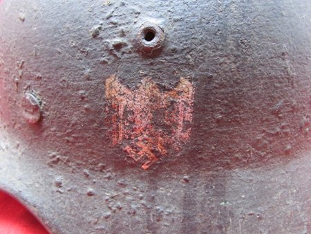  German WWII M1935 Army Helmet Shell, SE64, Rough Combat Finish, Strong Decal — image 3
