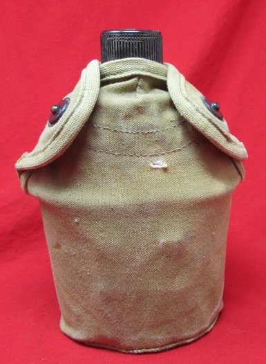  US WWII USMC Canteen Set, 1st Style Cover, Complete — image 2