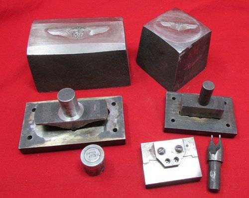  US WWII Flight Surgeon Die Stampe Set, Full Size & Miniature — image 2