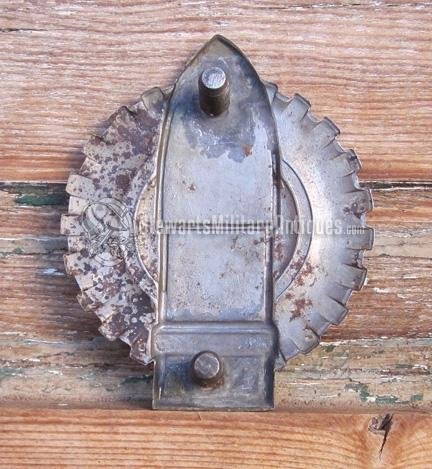  US WWII Era, 34th Field Artillery Helmet Insignia — image 3