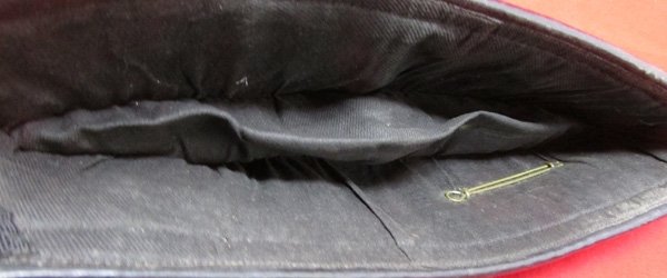  British WWI-WWII Era Glengarry, Gordon Highlanders Badge — image 5