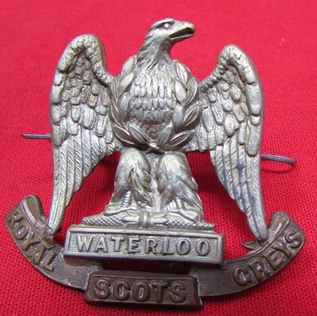  British WWI-WWII Scots Greys Cap Badge — image 2