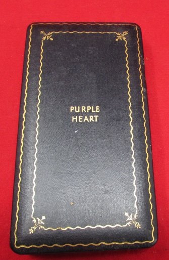  US WWII Slot Brooch Purple Heart, Numbered Edge, Cased, Complete — image 2