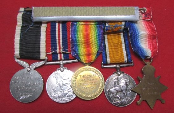  British WWI 5 Place Medal Bar, West Yorkshire Rgt, 1914 Star, Mons Star Old Contemptibles — image 3