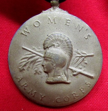 US Army WWII, Women's Army Corps Medal, Slot Brooch Suspension — image 3