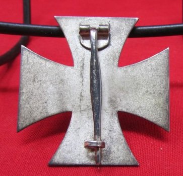  German WWI Iron Cross 1st Class, Vaulted — image 3