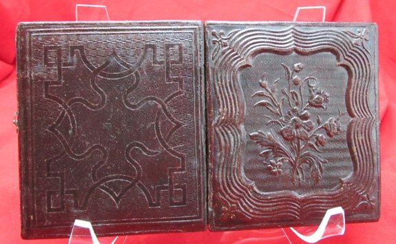  US Civil War 1/6 Plate Tintype, Seated Union Cavalryman, Full Case — image 2