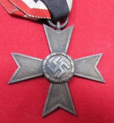  German WWII War Service Cross 2nd Class, Without Swords, Maker Marked Ring — image 3