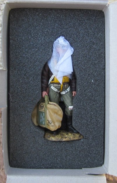  King & Country, AF001, Fighter Pilot, Retired, Boxed — image 3