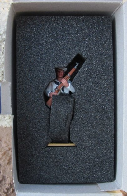  King & Country, USN008, Sailor Port Arms, Retired, Boxed — image 3