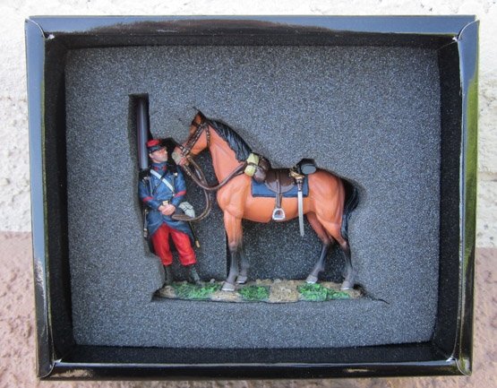  King & Country, FW067, 1914 French Soldier & General's Horse, Retired — image 3