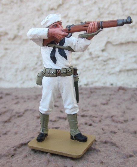  King & Country, USN 006, Sailor Standing Firing, Retired, Boxed — image 2