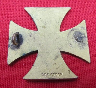  German WWI Iron Cross Patriotic Pin — image 3