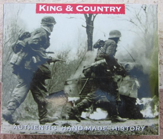  King & Country, WWII German Polizei in Action, (3 figures) FOB044, Retired — image 4