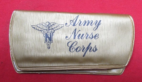  US WWII Army Nurse Corps Sewing and Manicure Kit — image 2
