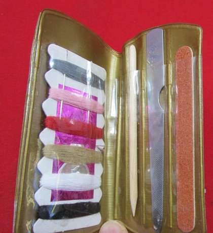  US WWII Army Nurse Corps Sewing and Manicure Kit — image 3