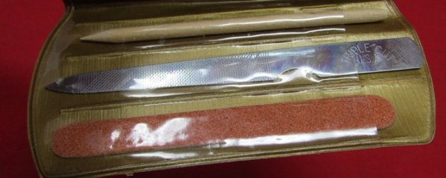  US WWII Army Nurse Corps Sewing and Manicure Kit — image 4