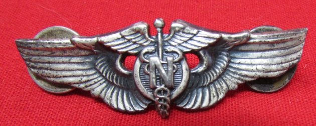  US WWII Flight Nurse 2 Inch Wings, Clutchback, Sterling — image 2