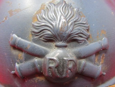  French WWI Adrian Pattern Artillery Helmet, Complete — image 3