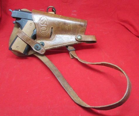  US WWII USMC Issue .45 M1911 Shoulder Holster, Boyt 43 — image 2