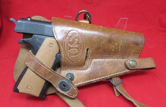  US WWII USMC Issue .45 M1911 Shoulder Holster, Boyt 43 — image 3