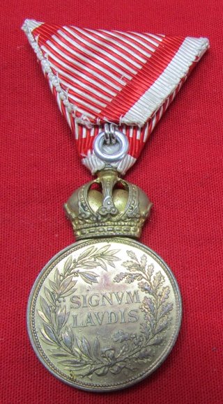 Austrian WWI Signum Laudis Medal, War Ribbon — image 3