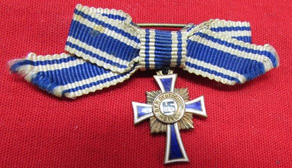  German WWII Miniature Mothers Cross, Bronze — image 2