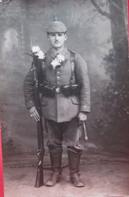  German WWI Real Photo Postcard, Armed Soldier, 123rd Regiment — image 2