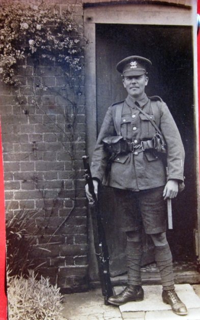  British WWI Real Photo Postcard, Armed Soldier, The Buffs — image 2
