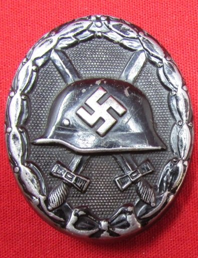  German WWII Black Wound Badge, Stamped Steel, L/11 — image 2