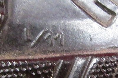  German WWII Black Wound Badge, Stamped Steel, L/11 — image 4