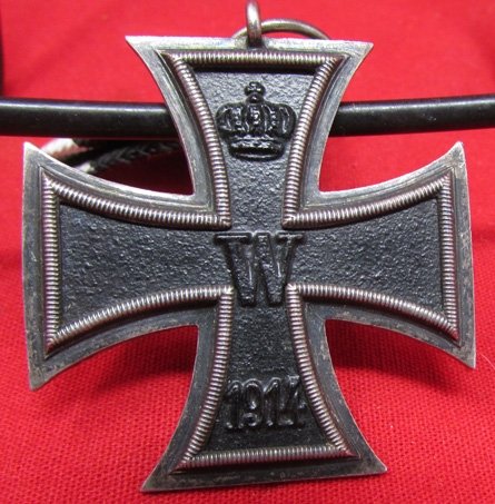  German WWI Iron Cross 2nd Class, SW Maker, Austrian Pattern Ribbon Mount — image 4