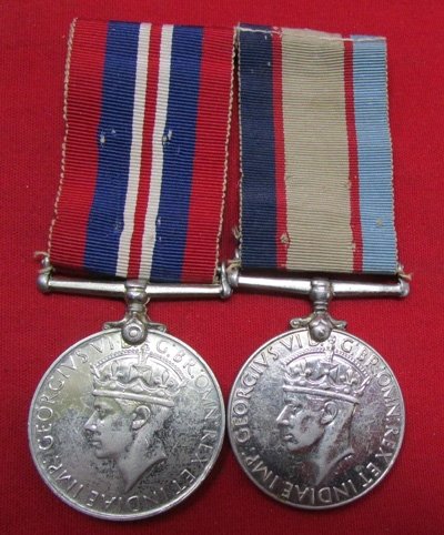  British-Australian WWII 2 Place Medal Set, Named — image 2