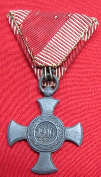  Austrian WWI Military  Merit Cross, Zinc, Franz-Joseph — image 4