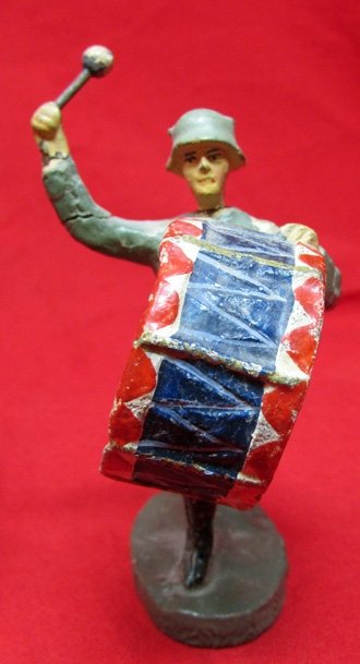  German WWII Elastolin Soldier Lot, 7 Assorted Figures — image 5