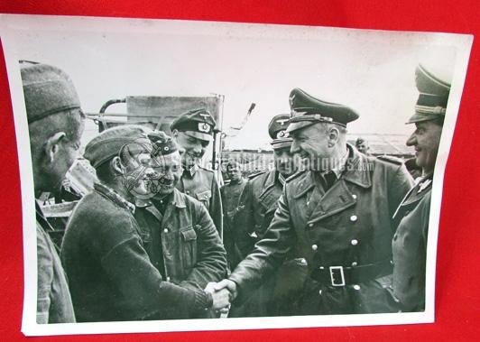  German WWII Press Release Photograph, Hoffmann Studios — image 2