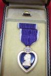 US WWII Slot Brooch Purple Heart, Cased, Complete