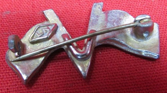  US-British, WWII Victory Flag Pin — image 3