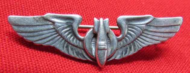 US WWII USAAF 1.5 Inch Bombardier Wings, Juarez Pattern Coin Silver, Pinback — image 2