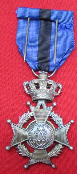  Belgium, Type II, Order of Leopold, Officer, with Swords — image 3