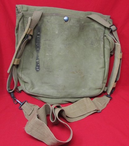  US WWII USMC Marked M1936 Musette Bag, Complete, 1941 Date — image 3