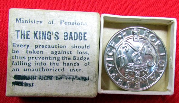  British WWII The Kings Badge For Loyal Service & Original Box — image 3