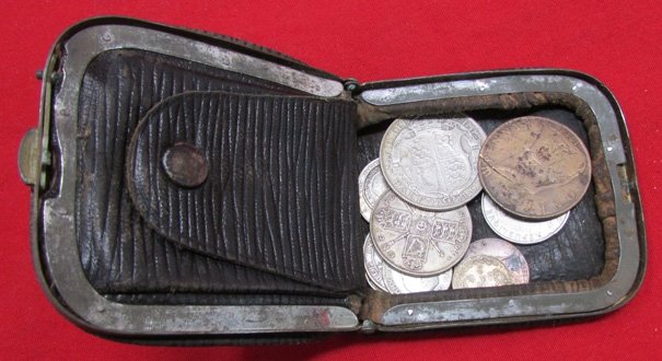  British WWI Leather Coin Purse with 11 Coins, Copper & Silver — image 2