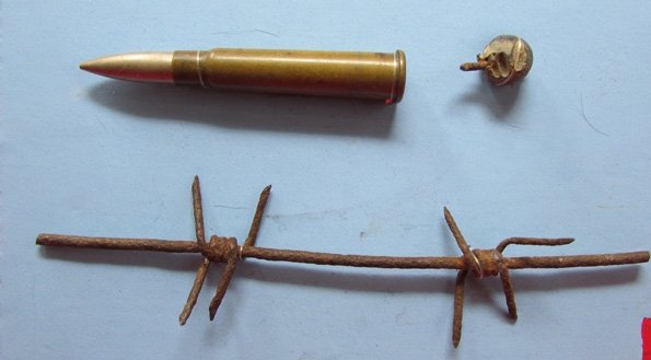  British WWI Battlefield Relic Lot, Western Front — image 2