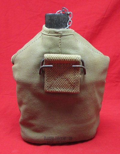  US WWII Canteen, Cup and Cover Set, 1945 Canteen — image 4
