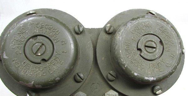  US WWII-Korean War 24 Volt Vehicle Air Horns, — image 2